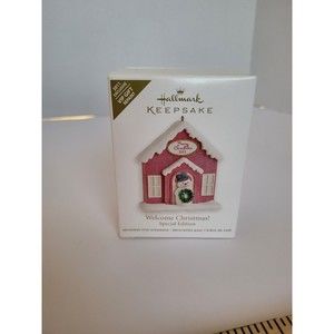Hallmark Keepsake SPECIAL EDITION Welcome Christmas! 2011 Pink House Snowman